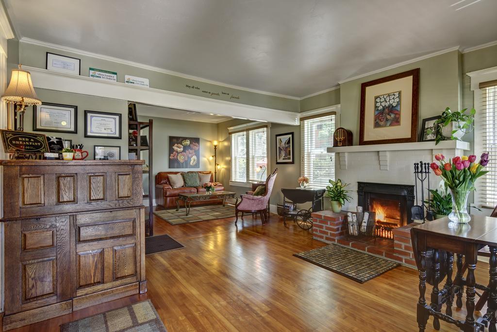 Hillcrest House Bed & Breakfast San Diego Exterior foto
